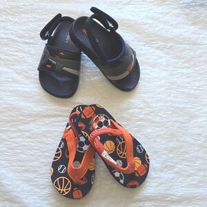 Kids Old Navy Sandals and OshKosh Sandals size 5 / 6 Bundle